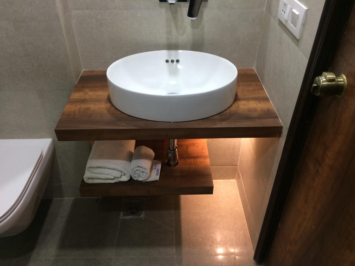 Lords Inn Yeni Delhi Dış mekan fotoğraf